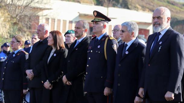 Türkiye-den Arnavutluk Polisine araç ve ekipman yardımı_8.jpg