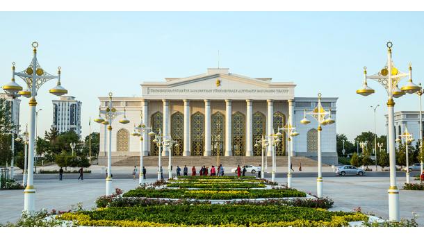 «Ýüpek ýoly — ýürek ýoly» teatr festiwalynyň netijeleri jemlendi