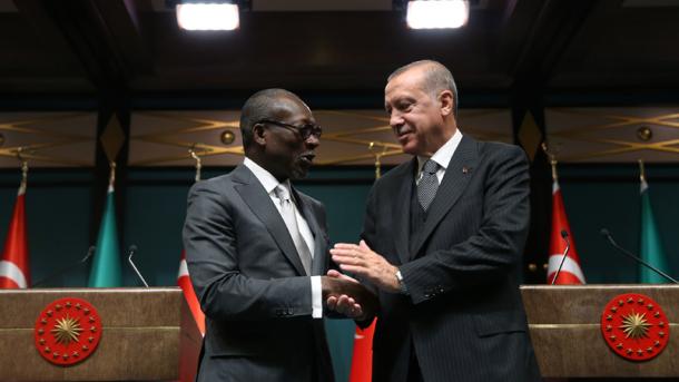 Rais Erdoğan ampokea rais Benin ikulu mjini Ankara