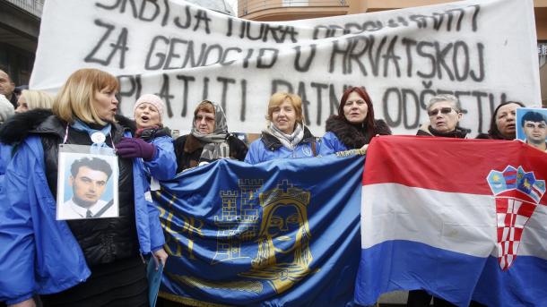Protesta në Kroaci për vizitën e presidentit serb