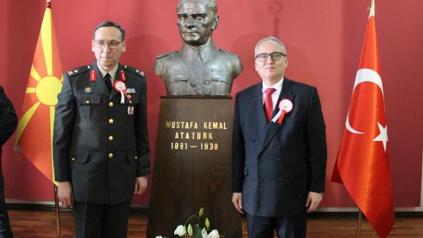 Atatürk-ün manastır askeri idadisinden mezuniyet töreni_2017_06_süleyman ertızman_zoran jolevski.jpg