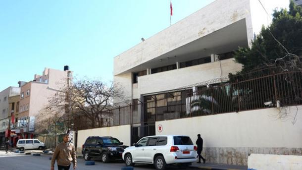 Ambasada e Turqisë në Tripoli përgënjeshtron lajmet për evakuim