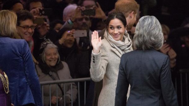 Queen und Meghan erstmals gemeinsam auf Termin