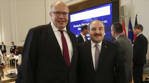 Começou em Berlin a Conferência sobre Inteligência Artificial e Digitalização Turquia-Alemanha