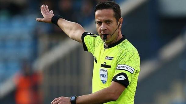 Halis Özkahya Akan Pimpin Pertandingan Polandia vs Latvia