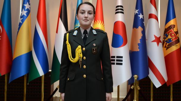 harbiyeli kosovalı kız öğrenci liridona baftijari.jpg
