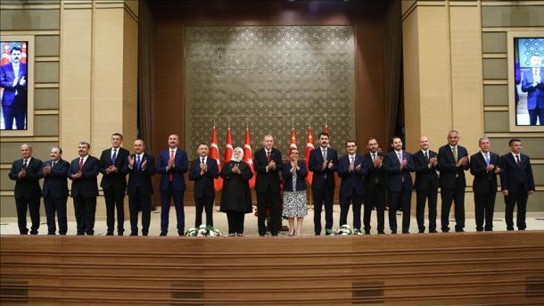 Erdogan publikon kabinetin e parë të qeverisjes presidenciale