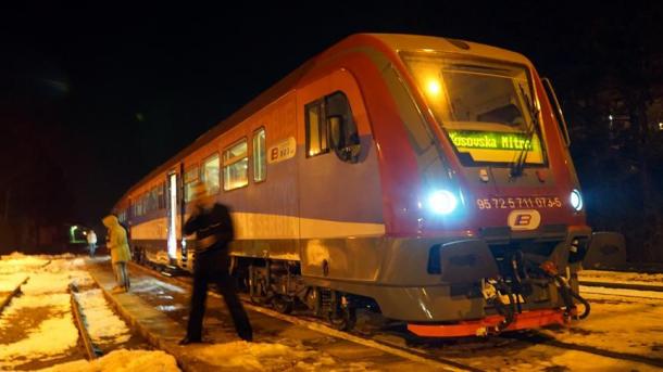 Kosovë - Treni që shkaktoi tensionime mes Kosovës dhe Serbisë kthehet në Beograd