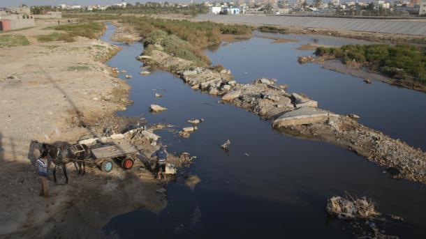 Izraeli përdor ndotjen e ambientit si armë kundër palestinezëve në Gazë