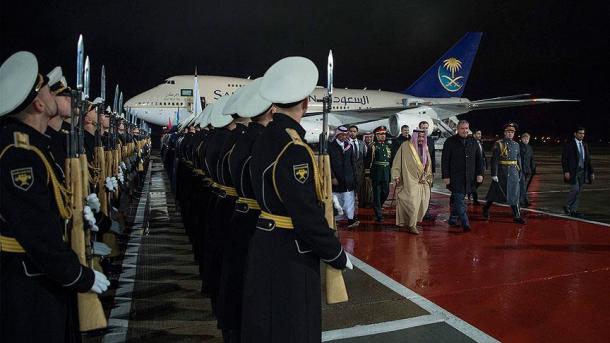 König Salman trifft Putin in Moskau