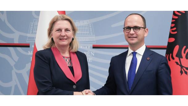 Karin Kneissl_Ditmir Bushati_01.jpg