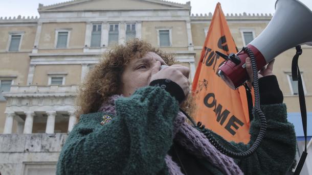 Наставниците во Грција штрајкуваат против измените во наставната програма во училиштата