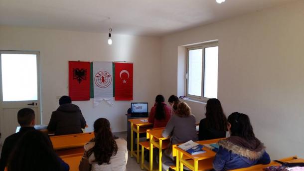 Arnavutluk_Konispol_Türkiye Bursları_tanıtımı_1.jpg