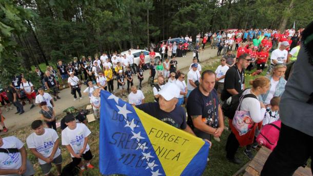 srebrenitsa baris yuruyusu2.jpg