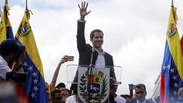 Juan Guaido vetëshpallet president i përkohshëm i Venezuelës