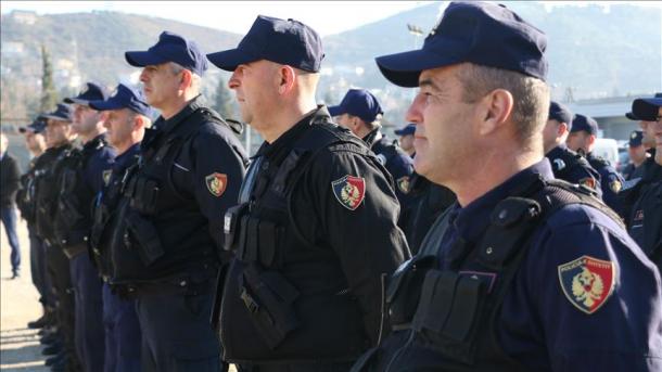 Türkiye-den Arnavutluk Polisine araç ve ekipman yardımı_2.jpg