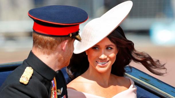 Regina Elisabetta rispetta il desiderio di Harry e Meghan