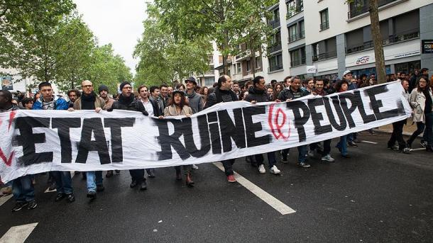 フランスの労働改正法ストライキが原発へ拡大