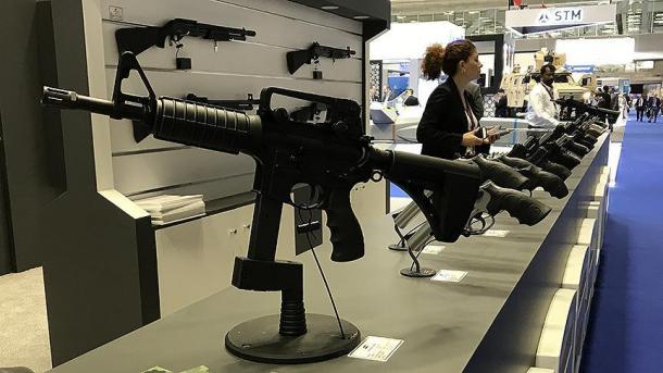 Rusia aumenta su exportación de armas en 2017 pese a las sanciones