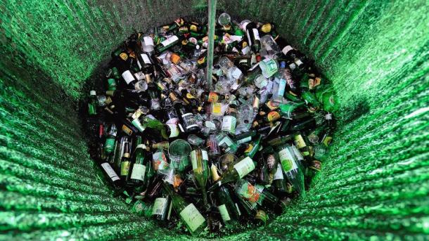 Foram quase 790.000 toneladas de reciclagem de vidro em 2017 na Espanha