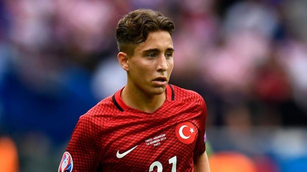 Fenerbahçe lança uma oferta oficial ao Celta Vigo para transferir Emre Mor