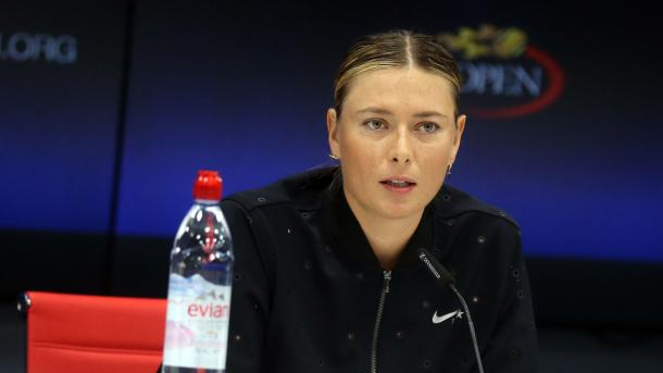 Sharapova odustala od nastupa na ”Roland Garrosu”