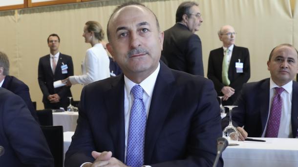 Çavuşoğlu: "a Conferência de Crans-Montana é a última chance para a questão do Chipre"