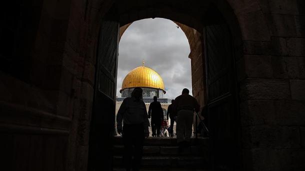 Directeur d'al-Aqsa à Anadolu : La police israélienne rouvre les portes de la mosquée