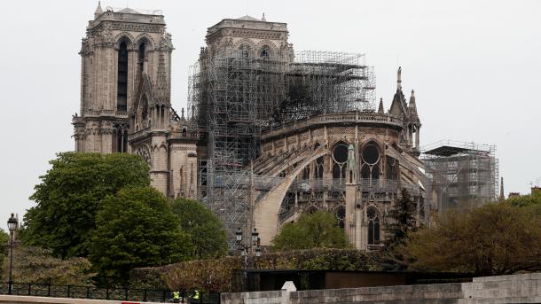 Francë – Mesazhe uniteti nga e gjithë bota për zjarrin në Katedralen “Notre-Dame” të Parisit