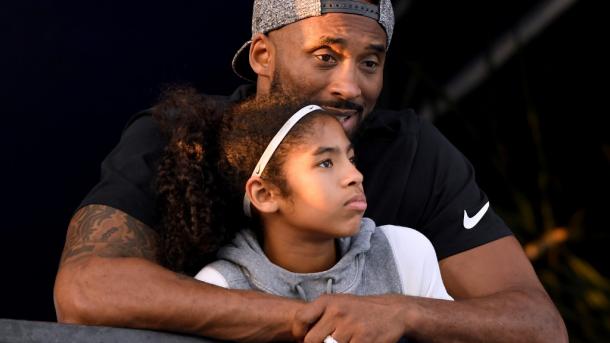 Kobe Bryant e sua filha foram enterrados em uma cerimônia privada em 7 de fevereiro