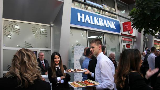 U Novom Pazaru otvorena prva filijala Halkbanke u Sandžaku
