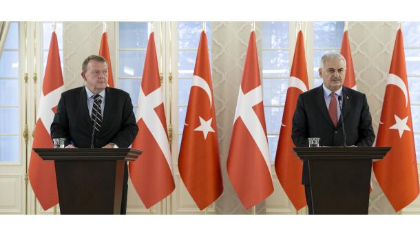 Kryeministri danez i propozon homologut turk të shtyjë vizitën në vendin e tij