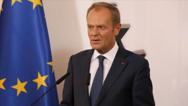 Tusk ao primeiro-ministro britânico: "Ainda estamos abertos, mas ainda não estamos convencidos"