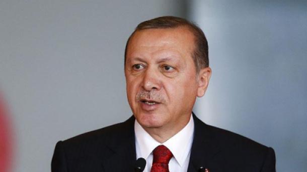 Përditësim-Erdoan kritikon BE-në për neglizhencë në liberalizimin e vizave