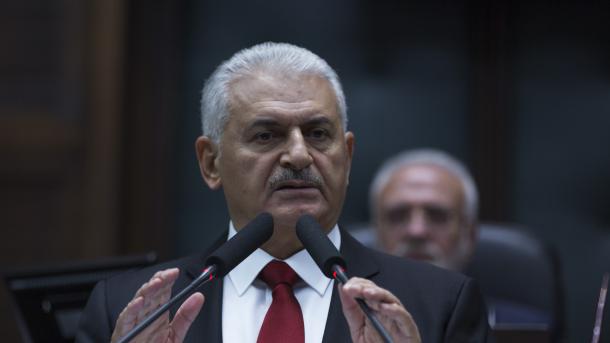 Primer ministro Yıldırım: ''La economía turca seguirá creciendo en 2018''
