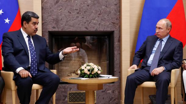 Putin condena cualquier intento de cambiar situación en Venezuela por la fuerza