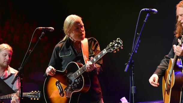 Muere Gregg Allman, pionero del rock sureño en EU