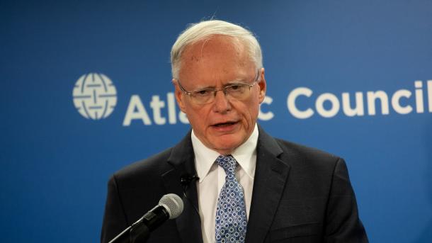 James Jeffrey emërohet në postin e përfaqësuesit të posaçëm për koalicionin kundër DAESH-it