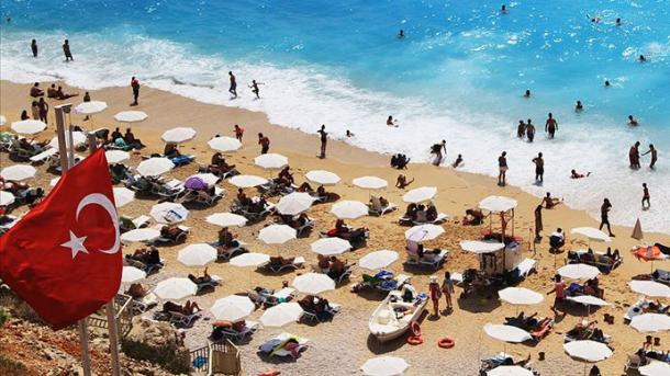 Türkiyə turizmdən 26,63 milyard dollar turizm gəliri əldə etdi