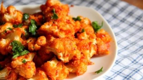 Цветная капуста под томатным соусом