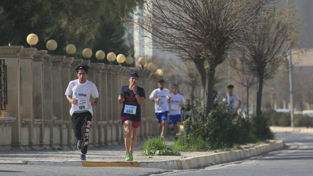 Irak: Poruku mira polumaratonom u Erbilu poslalo 1.300 učesnika