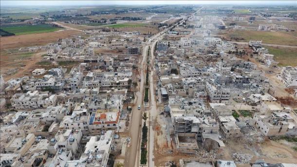 Sirijski Al-Bab snimljen iz zraka: Od nekadašnjeg trgovinskog centra ostale samo ruševine