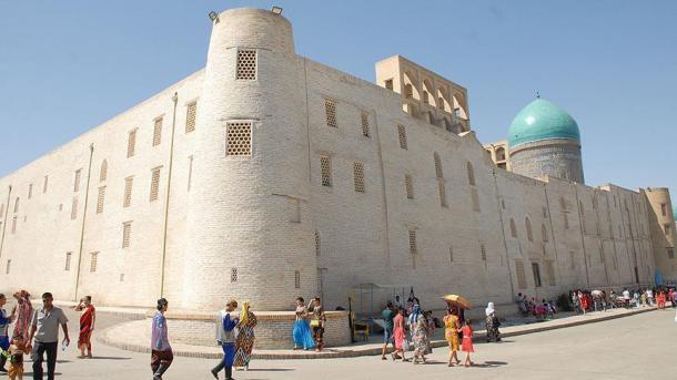 اؤزبگیستان بیلن تأجیگیستان سرحِت گِچِلگهلرینی آچدیلار
