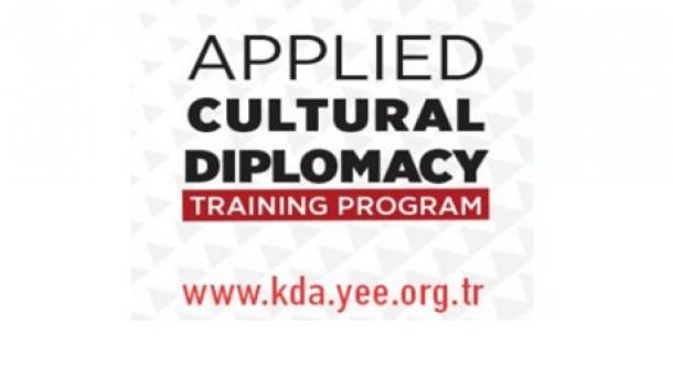 یونوس امره انستیتوسونون مدنیت دیپلوماسی ساحهسیندکی تعلیم پروقرامی
