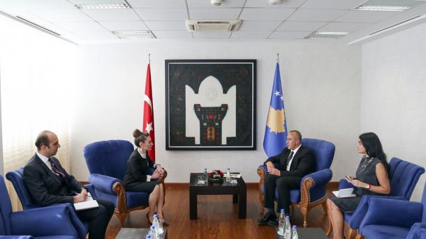 Kıvılcım Kılıç_Ramush Haradinaj.jpg