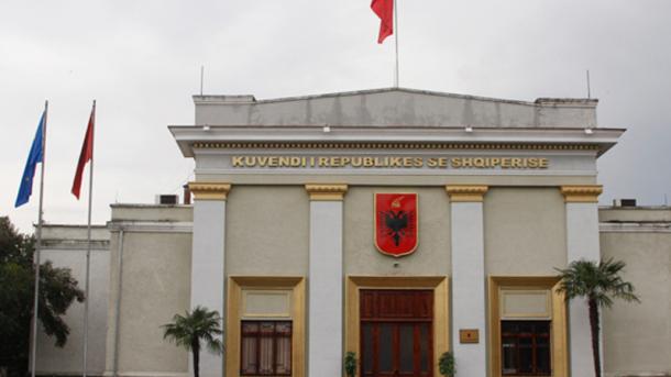 Vettingu – Kuvendi i Shqipërisë voton për ngritjen e komisionit "ad hoc"