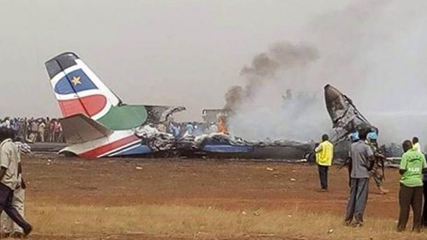 Cae un avión comercial en Sudán del Sur que se cobra la vida de la mayoría de sus pasajeros