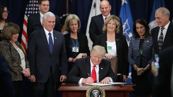 Trump odobrio gradnju zida na granici s Meksikom