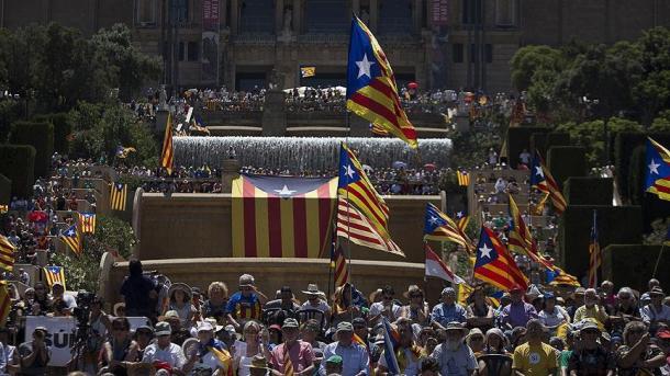 Referendumi në Katalonjë – Mbi 90% votojnë pro pavarësisë nën masat e rrepta të policisë spanjolle | TRT  Shqip