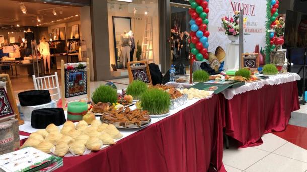 Azerbaycan Karadağ Kültür ve Ekonomi Merkez Bakanı-Nevruz.jpg
